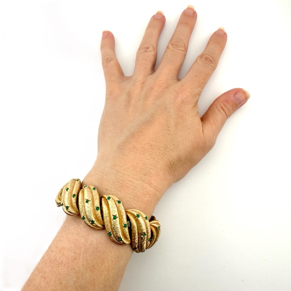 Rare Vintage Boucher Gold and Green Bracelet with Unique Star Design - Picture 10 of 12